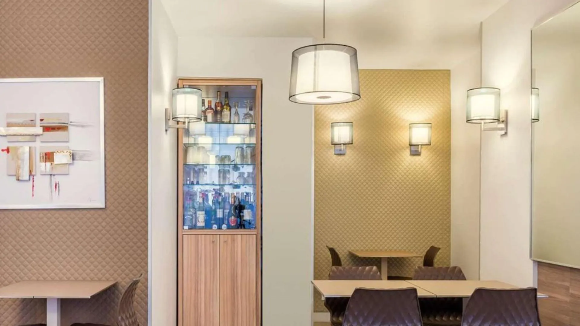 Mercure Paris Opera Lafayette 4*,